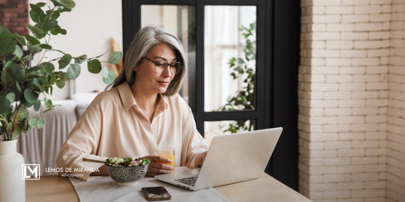 Idade mínima para a aposentadoria